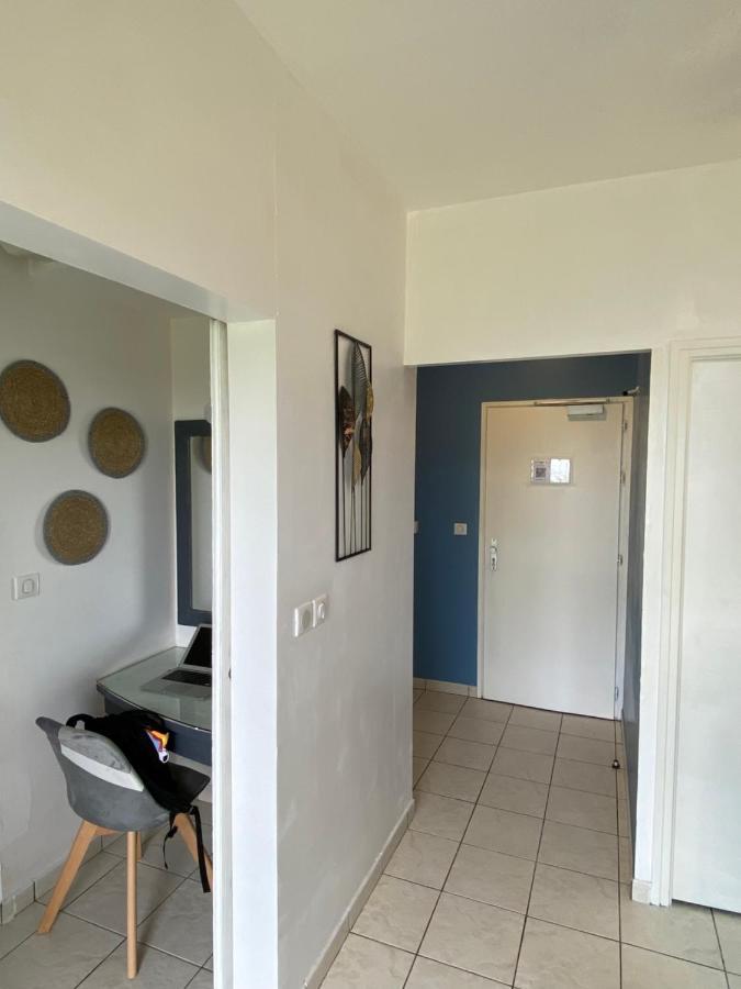 Le 63* Apartment ลา ทรินิเต ภายนอก รูปภาพ